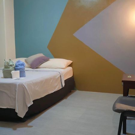 Ninie'S Place بويرتو برينسيسا المظهر الخارجي الصورة